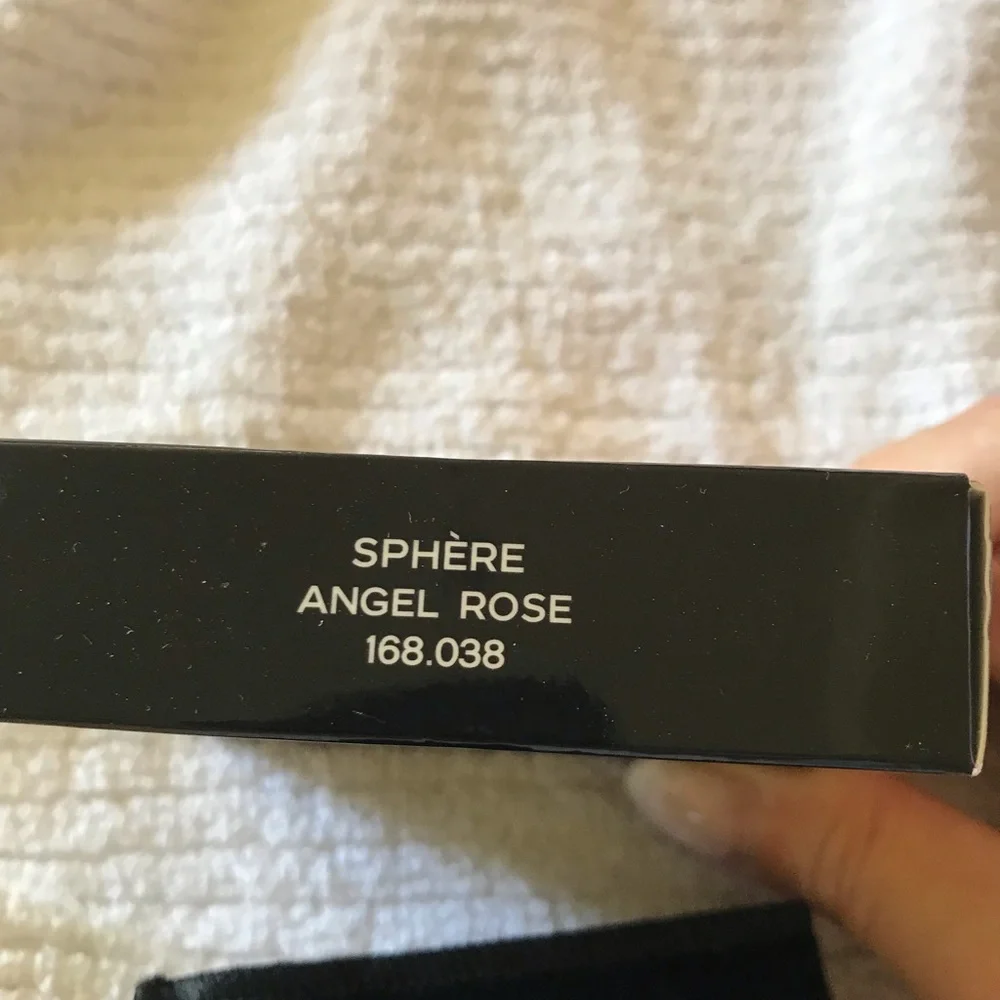 CHANEL Powder Blush Compact sphere Angel Rose